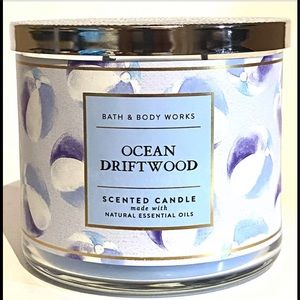 1 OCEAN DRIFTWOOD SCENTED L 14.5 OZ 3 WICK CANDLE BATH & BODY WORKS WHITE BARN